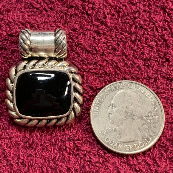 Best Signed Silvertone Black Onyx Pendant Charm. (393) - Picture 6 of 6